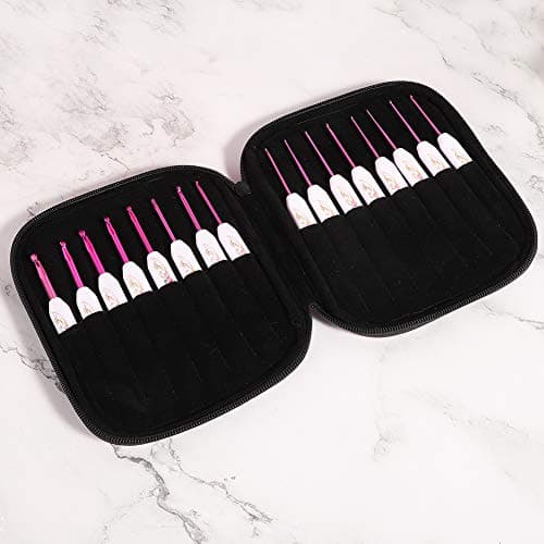 Zerodis Ergonomic Crochet Hooks Kit with Case